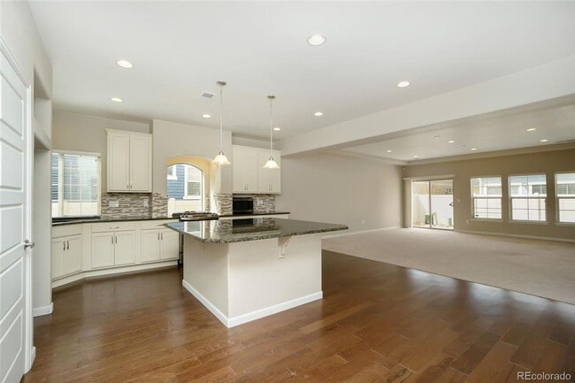 Photo - 4741 Ventura St