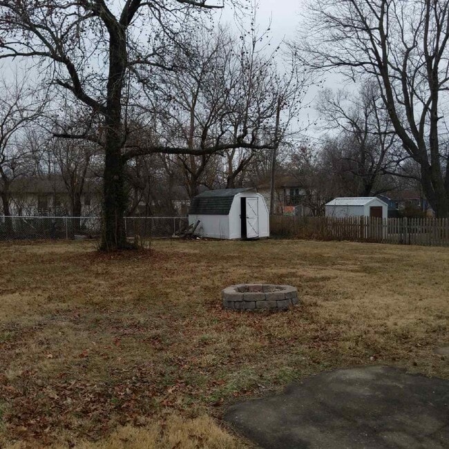 Photo - 110 Meadow Ln