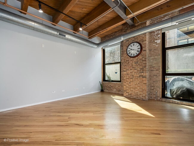 Photo - 1040 W Adams St Unit 245