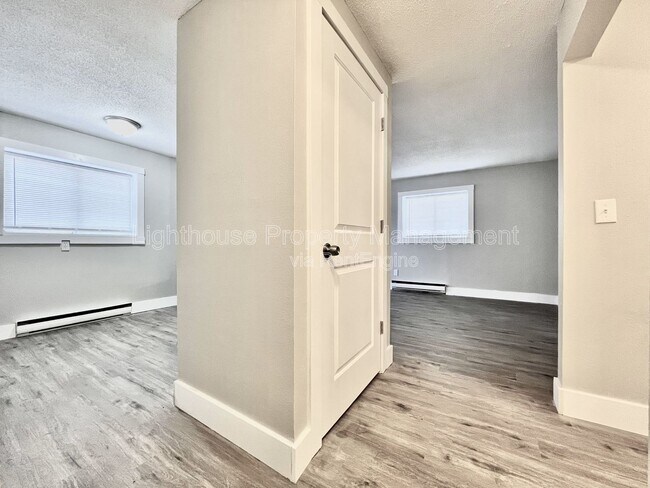 Photo - 1490 Carmil Dr Unit 4