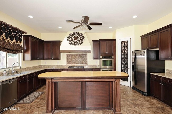 Photo - 2422 East Charlotte Dr