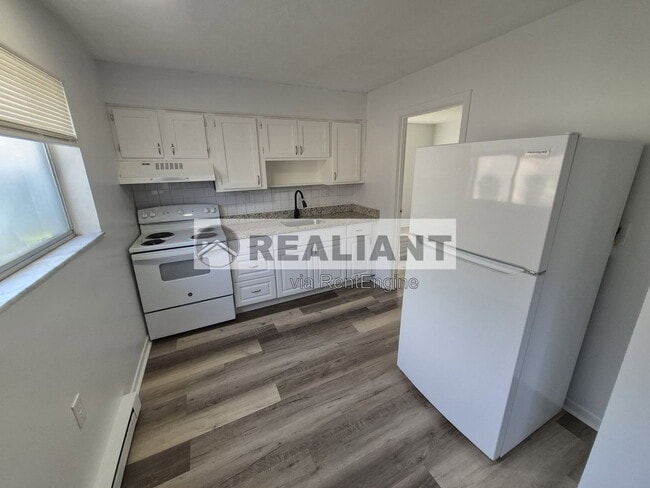 Photo - 922 Highland Ave Unit 23