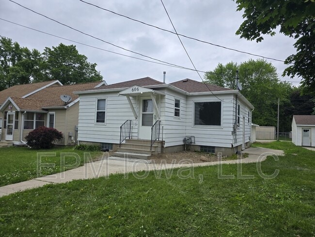 Building Photo - 606 Wyoming St