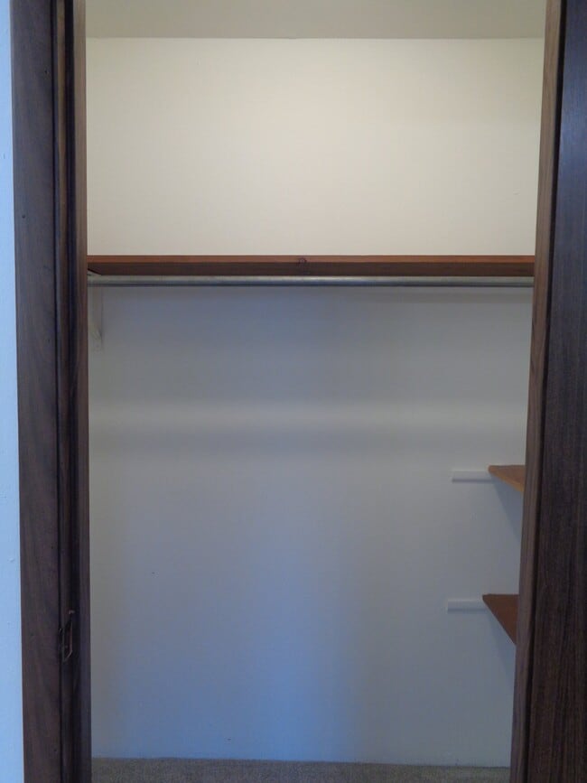 126 Twin Oaks Dr Unit 9