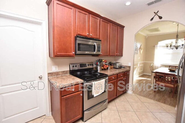 Photo - 7061 Heatherbrook Dr