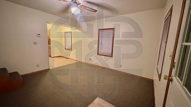 Photo - 130 W 10th St