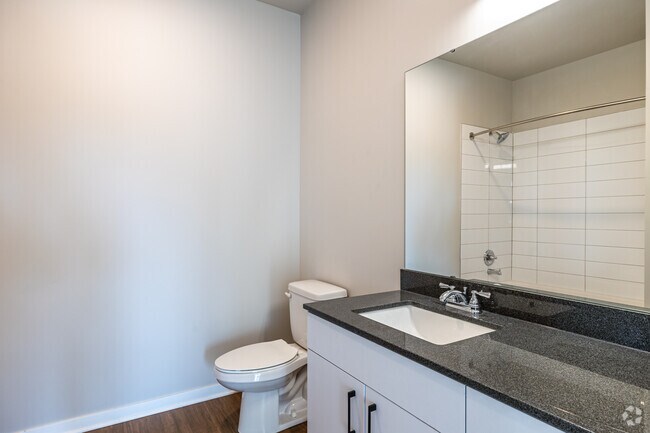 2BR, 2BA_Young - 1100 SF