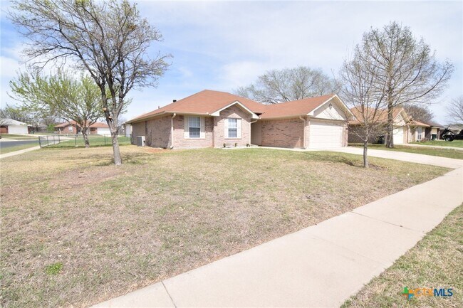 Photo - 4201 Bluestem Ln