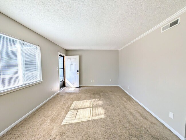 Photo - 315 Edward St Unit C