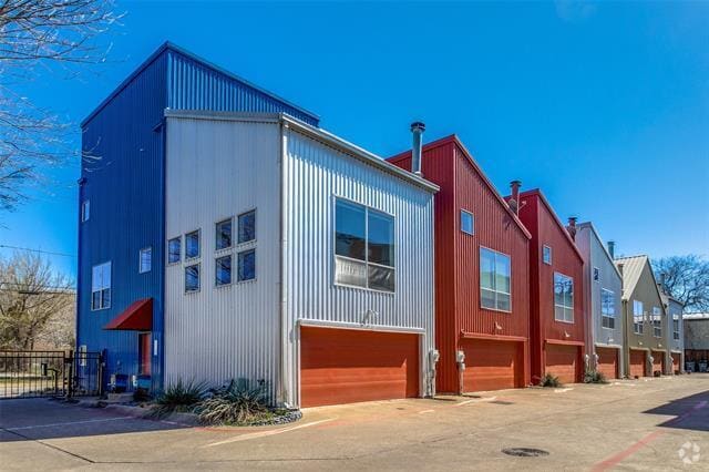 Building Photo - 1429 Caddo St Rental