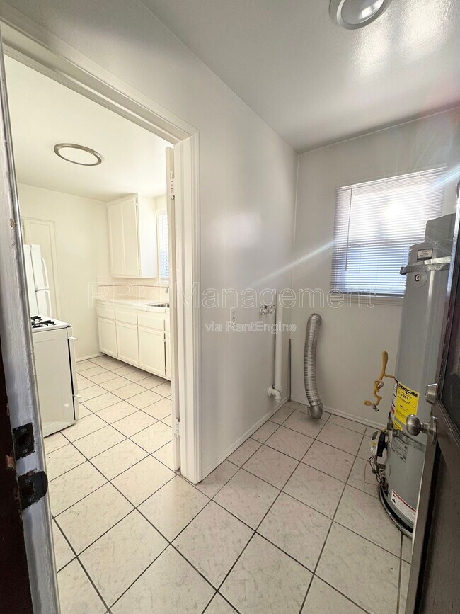 Photo - 7030 La Tijera Blvd Unidad 7030 1/2