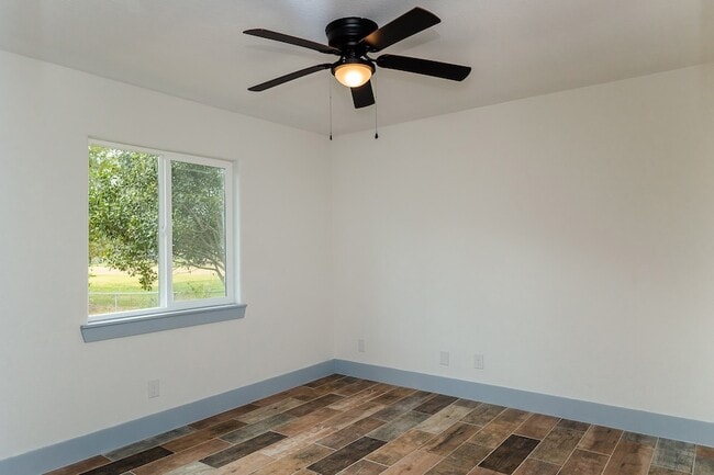 Photo - 811 Matchett St Unidad B