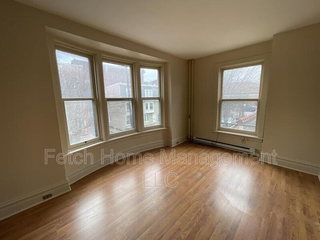 Photo - 214 Briggs St