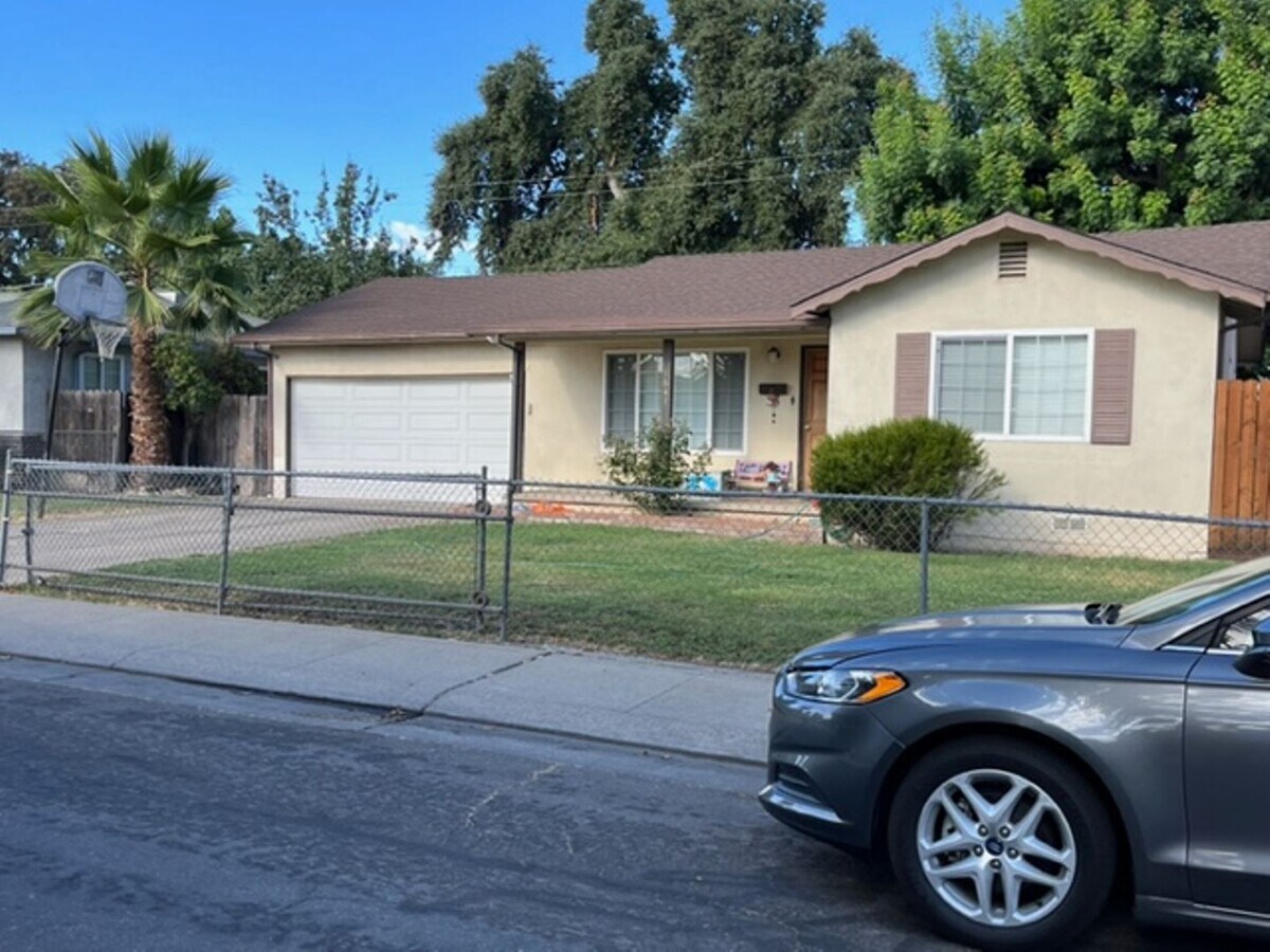 3 Bedroom 1 Bathroom House for Rent - 3 Bedroom 1 Bathroom House for Rent
