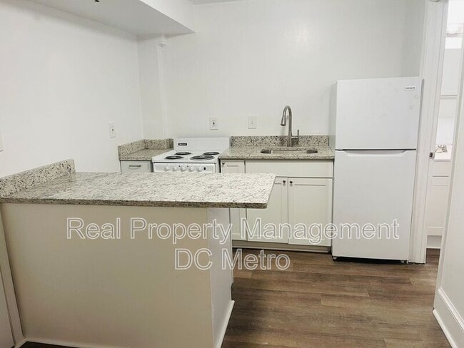 Photo - 815 Maryland Ave NE Unit #3