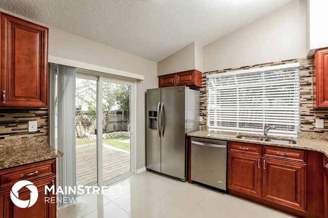 Photo - 9941 Surrey Ridge Rd