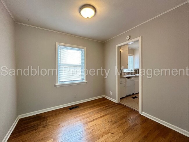 Photo - 1439 S Louisville Ave