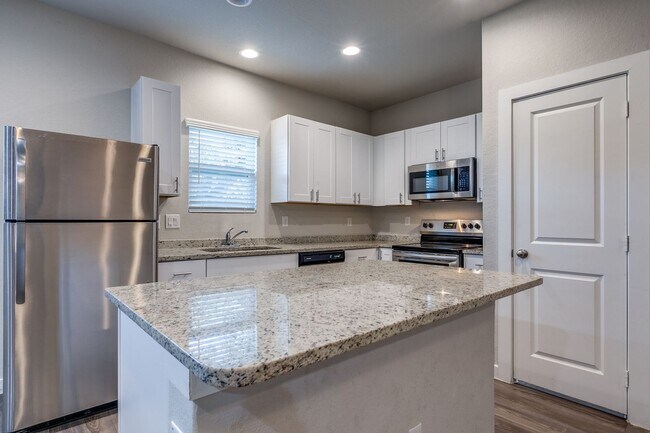 Photo - 3-BEDROOM TOWNHOME-STYLE DUPLEX