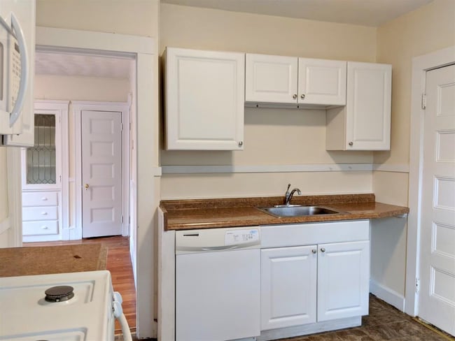 Photo - 14 Sanborn Ave Unit 3