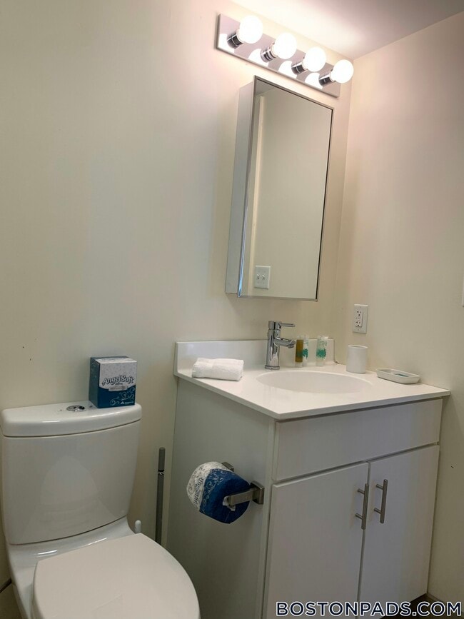 Photo - 8 Winter Pl Unit 403