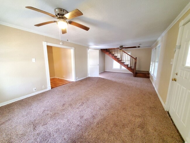 Photo - 1605 Nall St