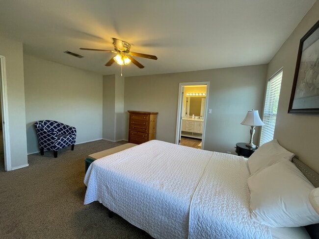 Building Photo - 10506 Tiger Way