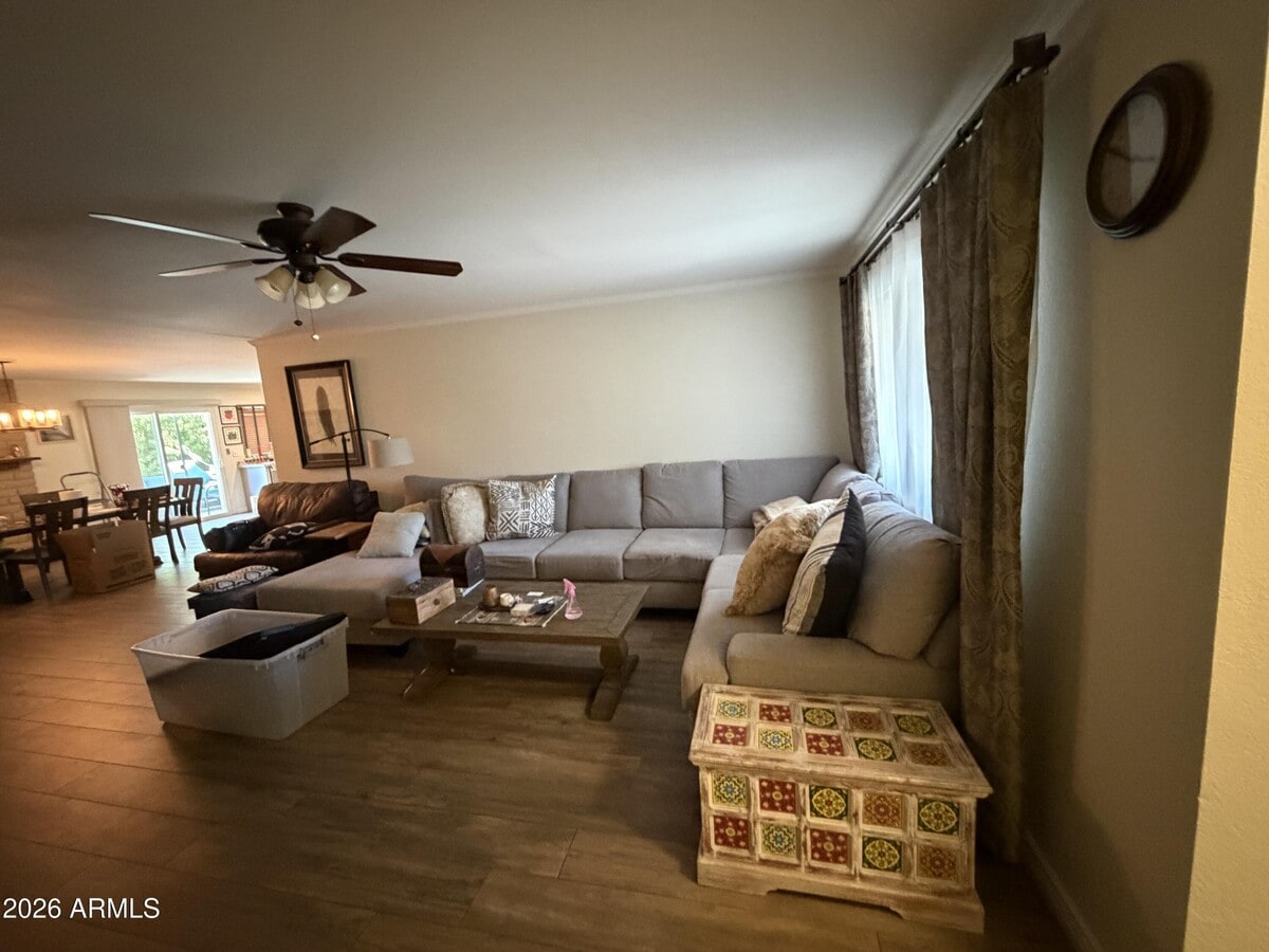 Photo - 514 E Morrow Dr