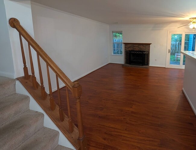 Photo - Available August 1, 2026 – Beautiful Townhome in Potomac Hills!