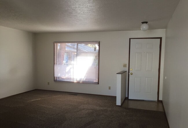 Building Photo - MCCP3 Unit 1610