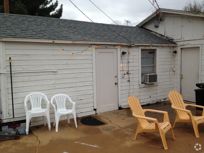 Building Photo - 911 S Wilson St Unit 1 Rental