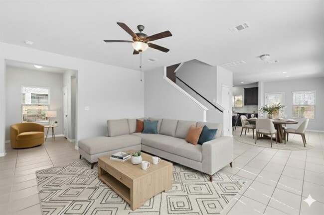 Photo - 200 Driftwood Ln
