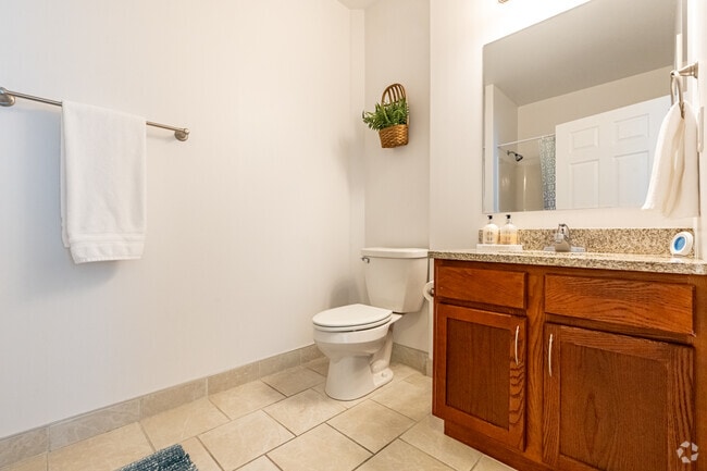 2BR, 2BA - Bathroom