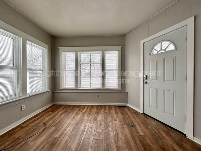 Photo - 2513 Sanford St Unidad 1