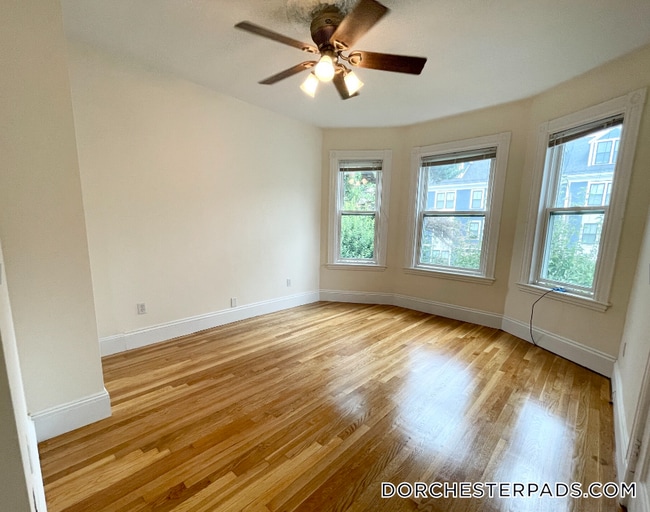 Photo - 72 Roseclair St Unit 2