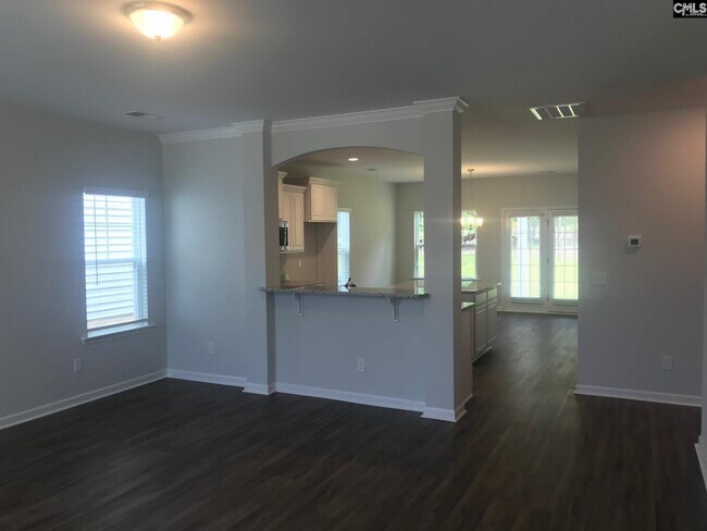 Photo - 1355 Tamarind Ln