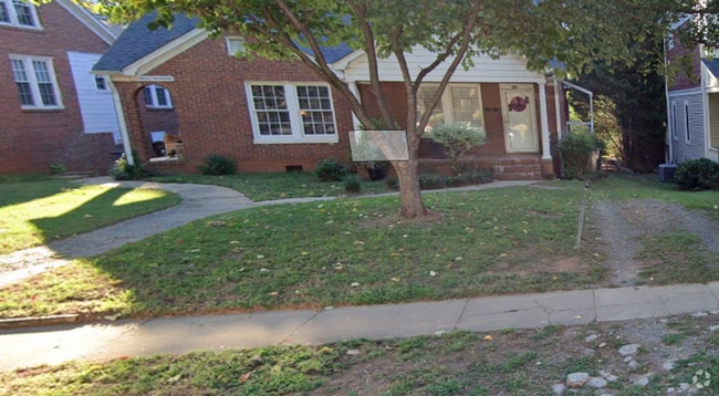 Building Photo - 2 Bedroom 1.5 Bathroom Duplex- Rental