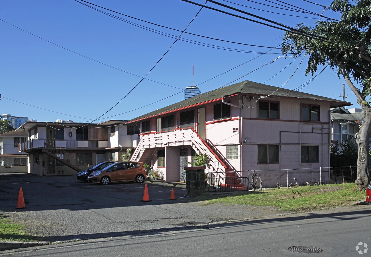 Photo - 1917 Algaroba St Apartments