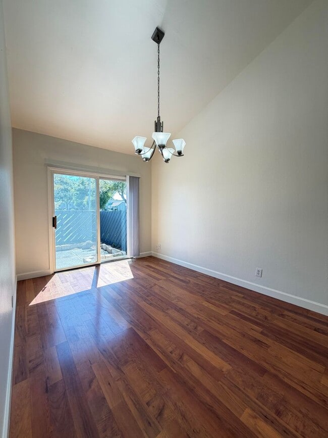 Photo - 3555 Magnolia Dr