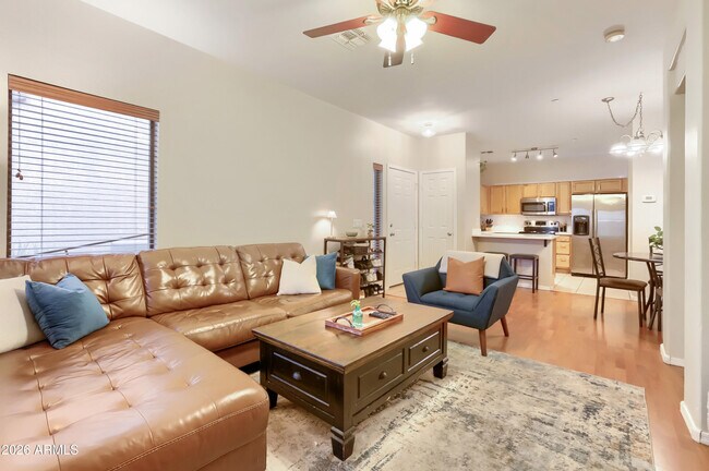 Photo - 805 S Sycamore