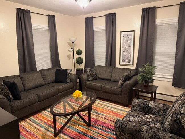 Living Room - 9 Lyon Ct Unit 1