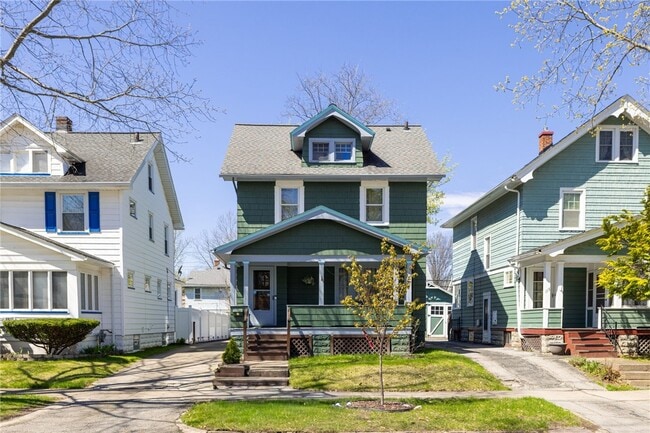 Building Photo - 109 Bedford St