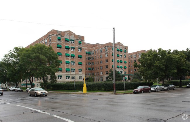 Photo - 2615 Park Ave