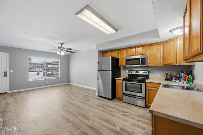 Photo - 6166 E Glencove St