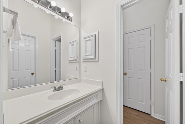 Building Photo - 1727 Emma Cove Ct