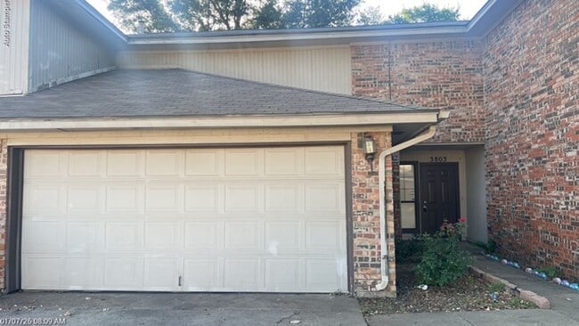 Building Photo - 3803 Braden Ln