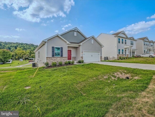 Photo - 290 Scoter Rd