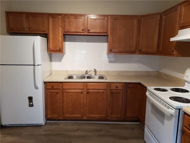 Photo - 36 Berkshire St