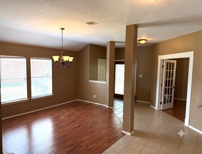 Photo - 3906 Eastland Lake Dr