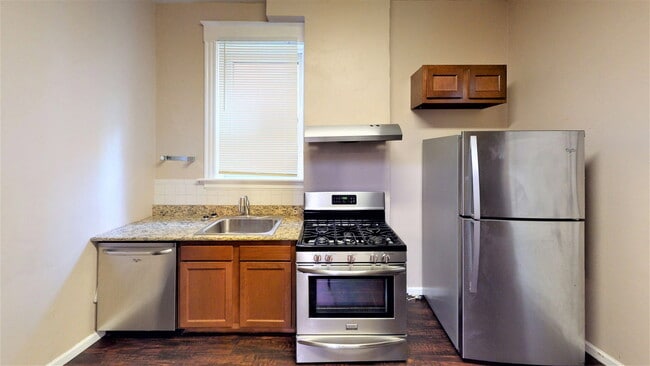 Photo - 2358 Stratford Ave