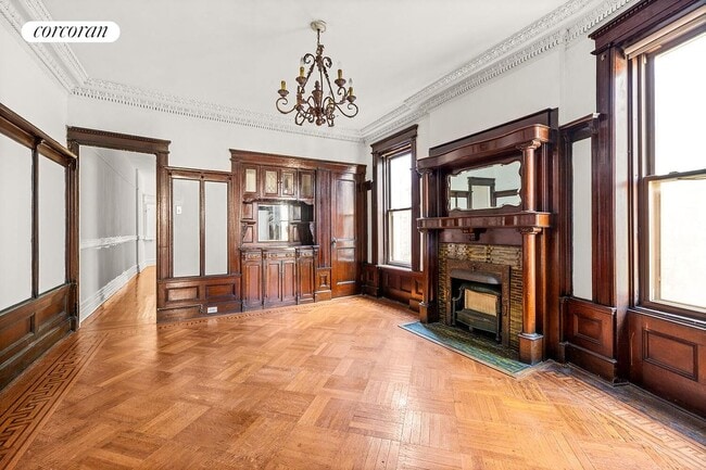 Photo - 1291 Dean St